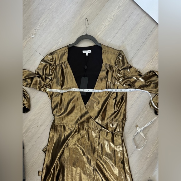 Gianni Bini Noa Metallic Lame V-Neck Long Sleeve A-Line
Wrap Dress NWT Size M - Picture 6 of 12